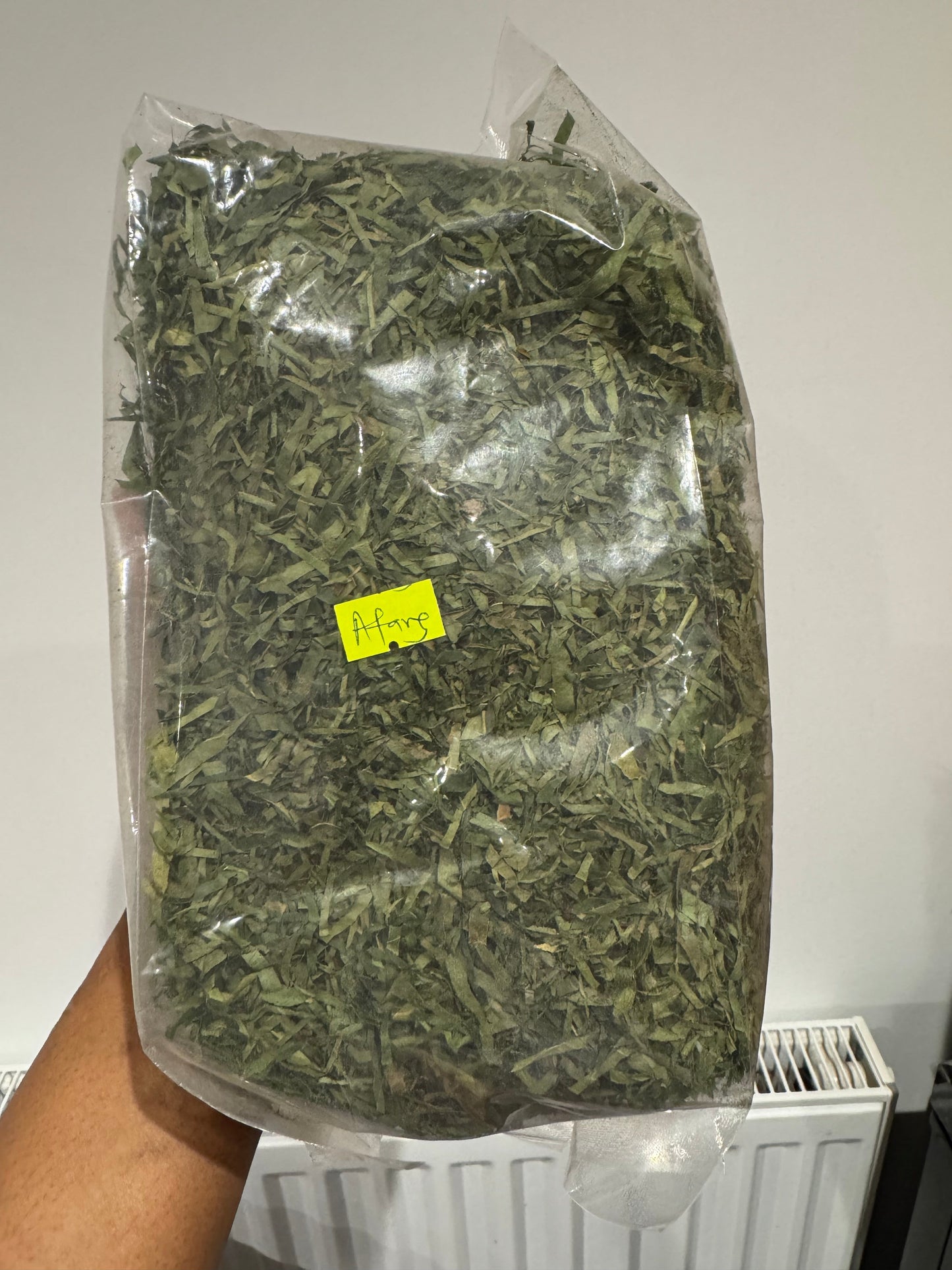 Dehydrated Okazi(Ukazi/Afang) Leaves